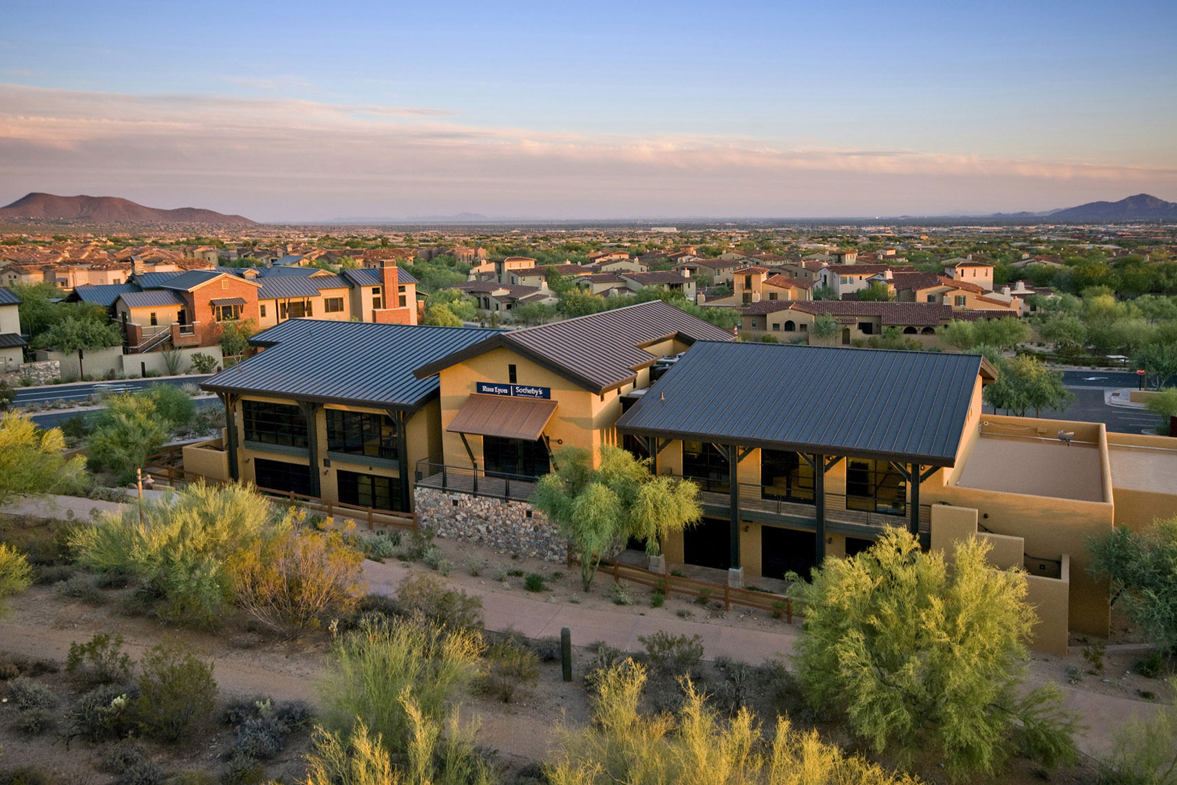 Mixed Use Architecture | Phoenix Arizona | Dale Gardon Design