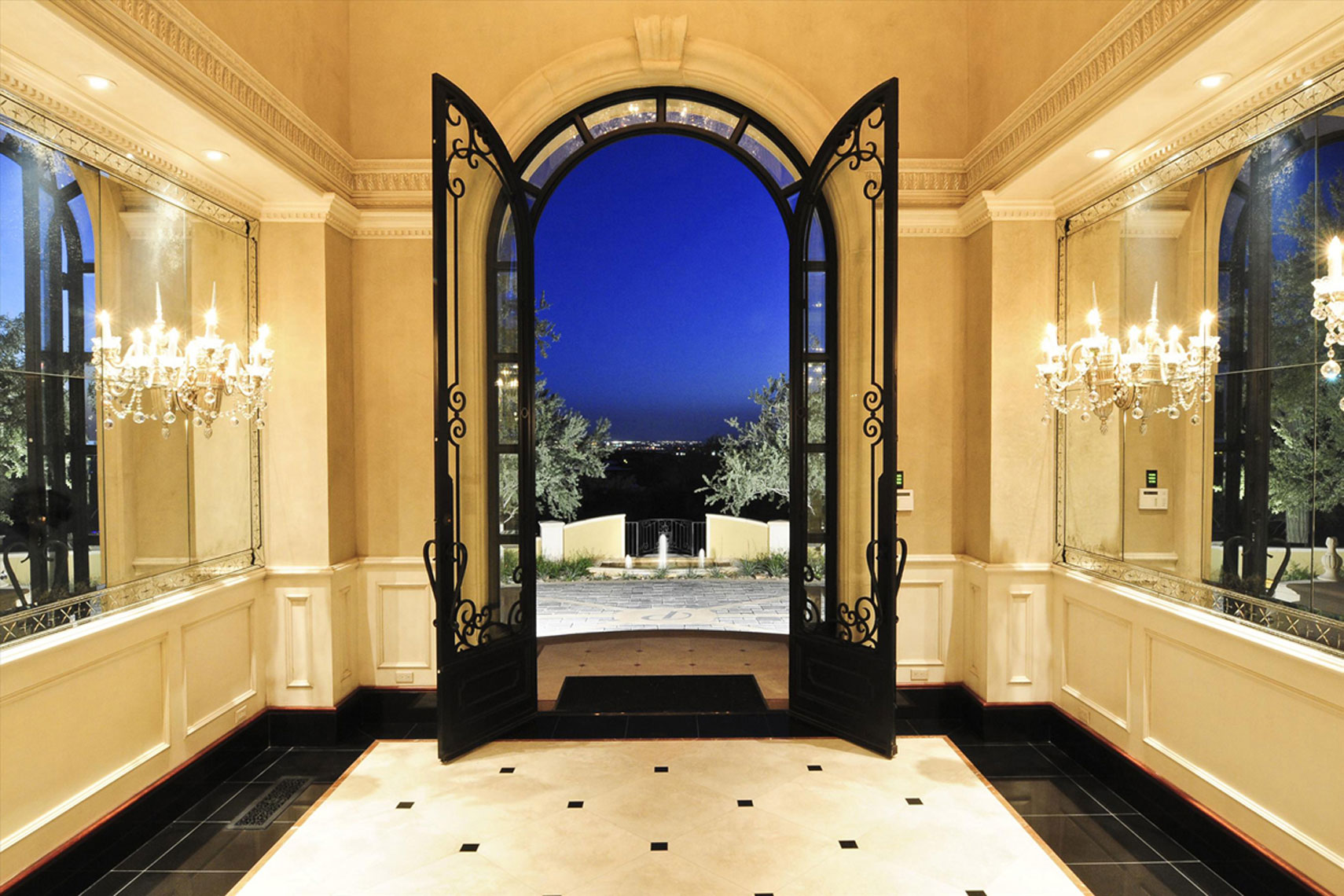 Foyer_View_Night_lr_WebRes